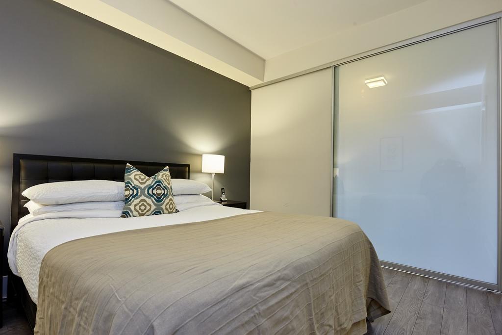 Atlas Suites - Cn Tower & Convention Centre 多伦多 客房 照片