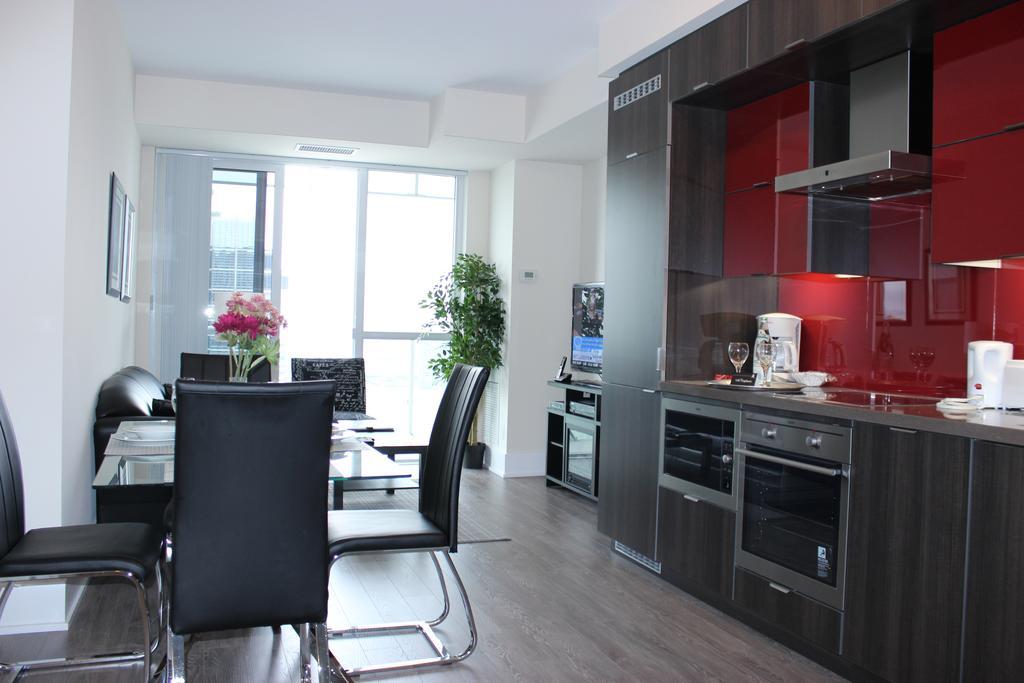 Atlas Suites - Cn Tower & Convention Centre 多伦多 客房 照片