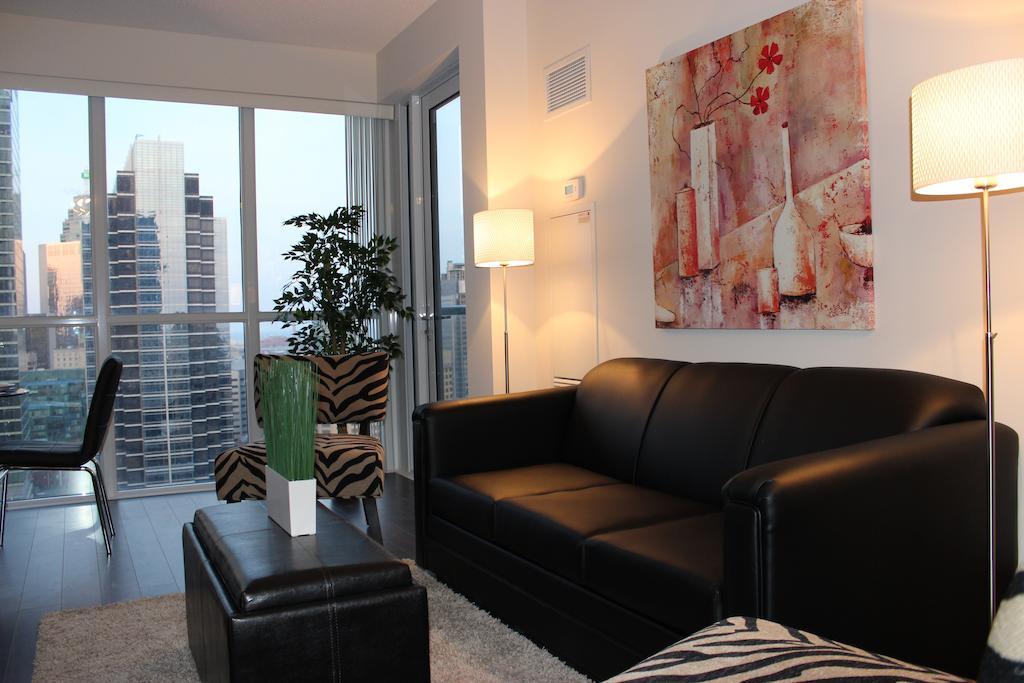 Atlas Suites - Cn Tower & Convention Centre 多伦多 客房 照片