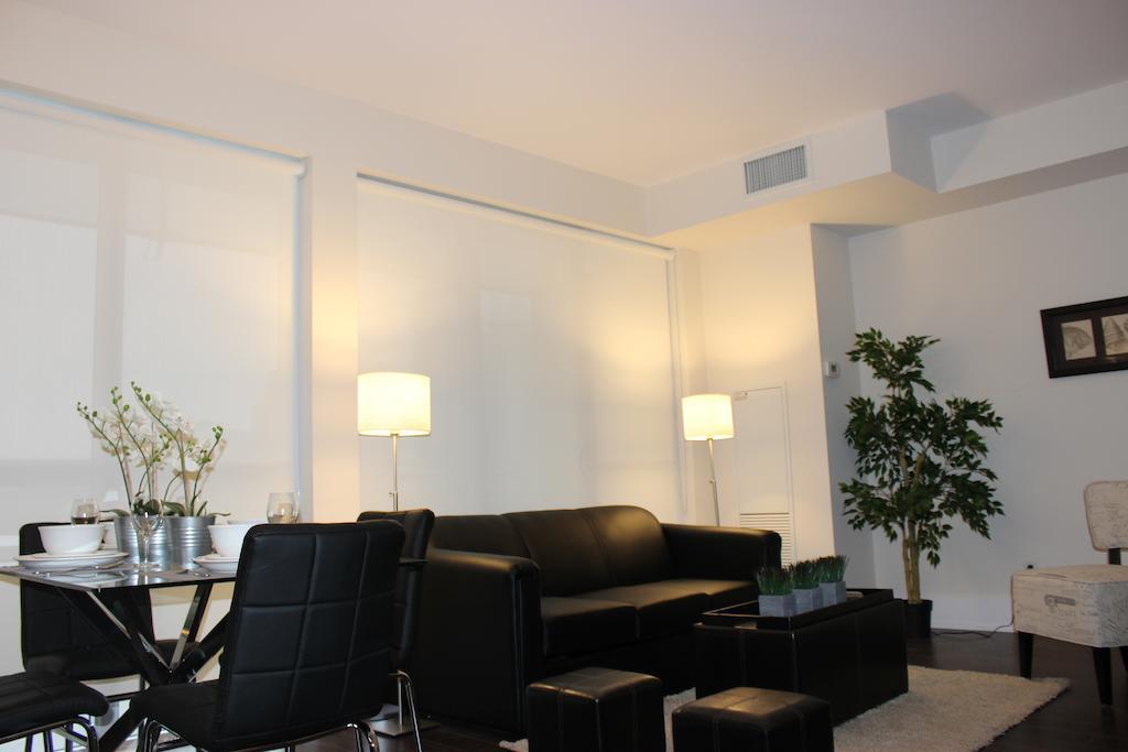 Atlas Suites - Cn Tower & Convention Centre 多伦多 客房 照片