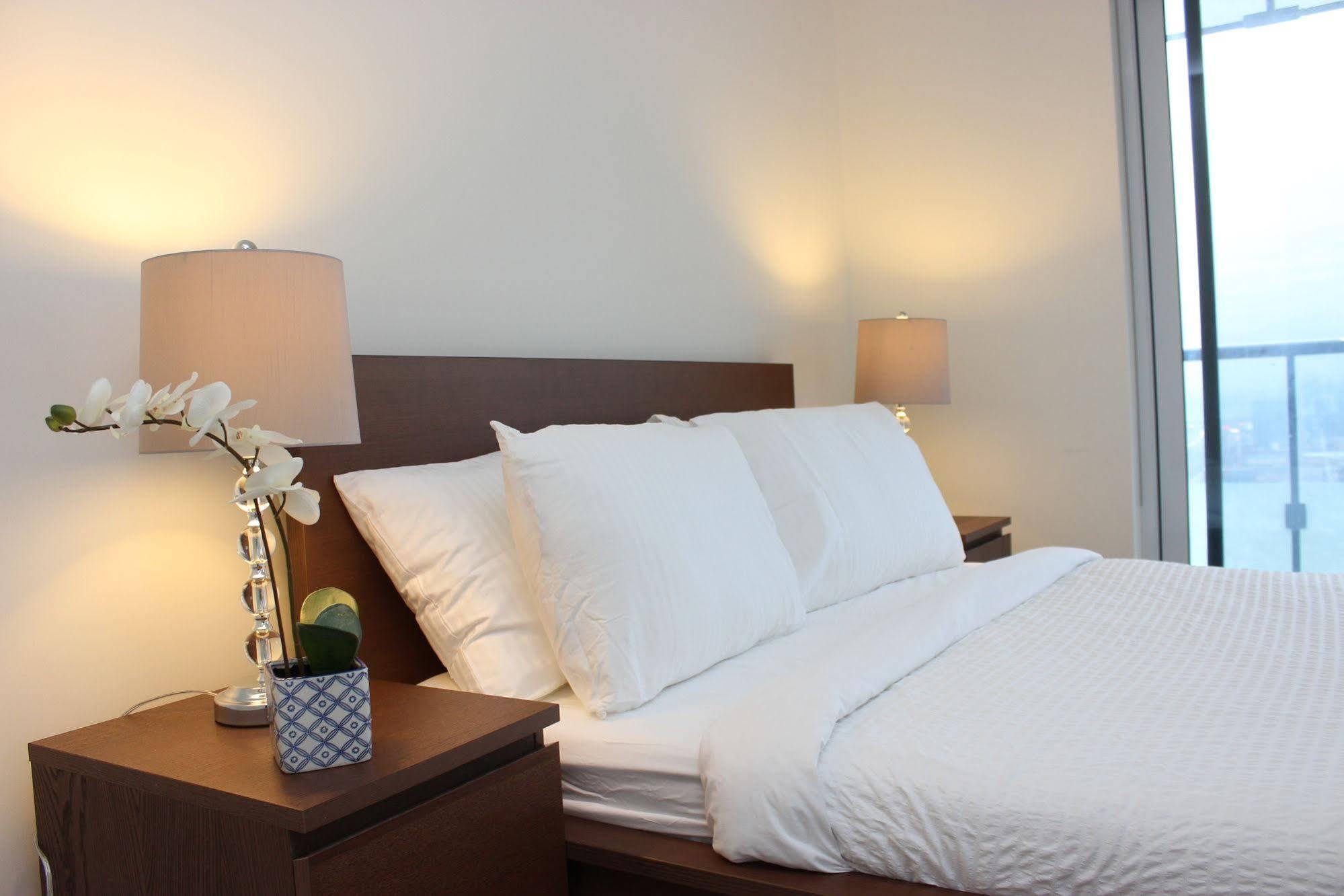 Atlas Suites - Cn Tower & Convention Centre 多伦多 外观 照片